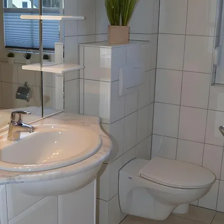 Haus 7 *